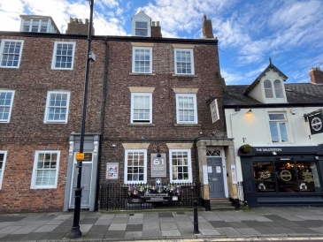 Tynemouth 61 Guest House, Front Street, Tynemouth